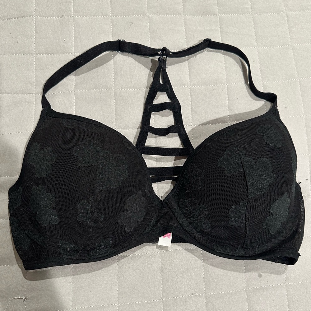 Victoria’s Secret 34D